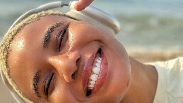 Slay In Style With These Beautiful Blonde Low Cut Hairstyles For Ladies