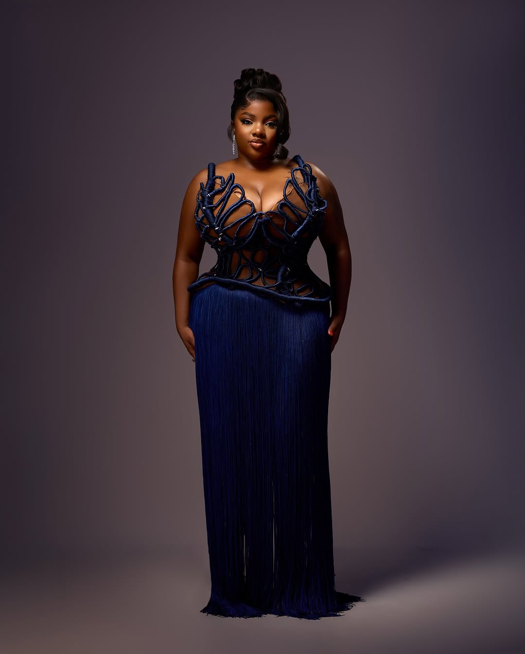 Dorathy Bachor Marks 30 in Style With a Bold Navy Blue Look